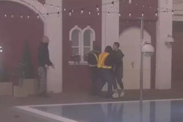 NAJUŽASNIJA SVAĐA U ZADRUZI DOSAD: Padale psovke, polivanje vodom, on je čak rekao VOLEO BIH DA UMREŠ! (VIDEO)