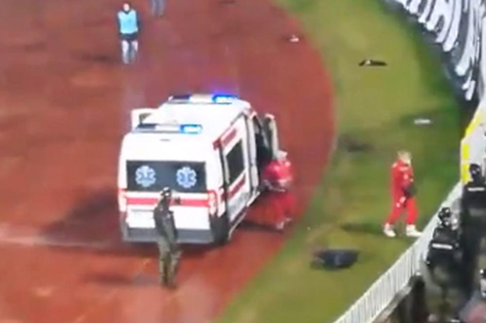 IZBIJENI MU ZUBI, OTKINUTI NOS I UVO: Teško povređeni navijač Partizana je skroz unakažen!