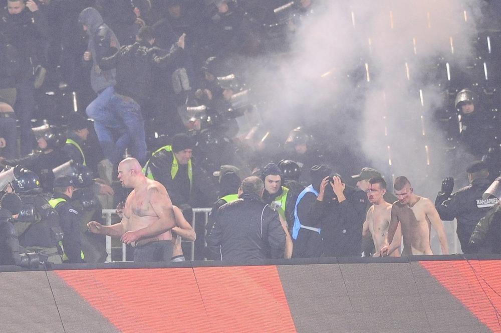 HRVATI UČESTVOVALI U IZAZIVANJU NEREDA NA JUGU: Prepoznata dva viđenija Splićanina, došli su u pomoć pučistima! (FOTO)