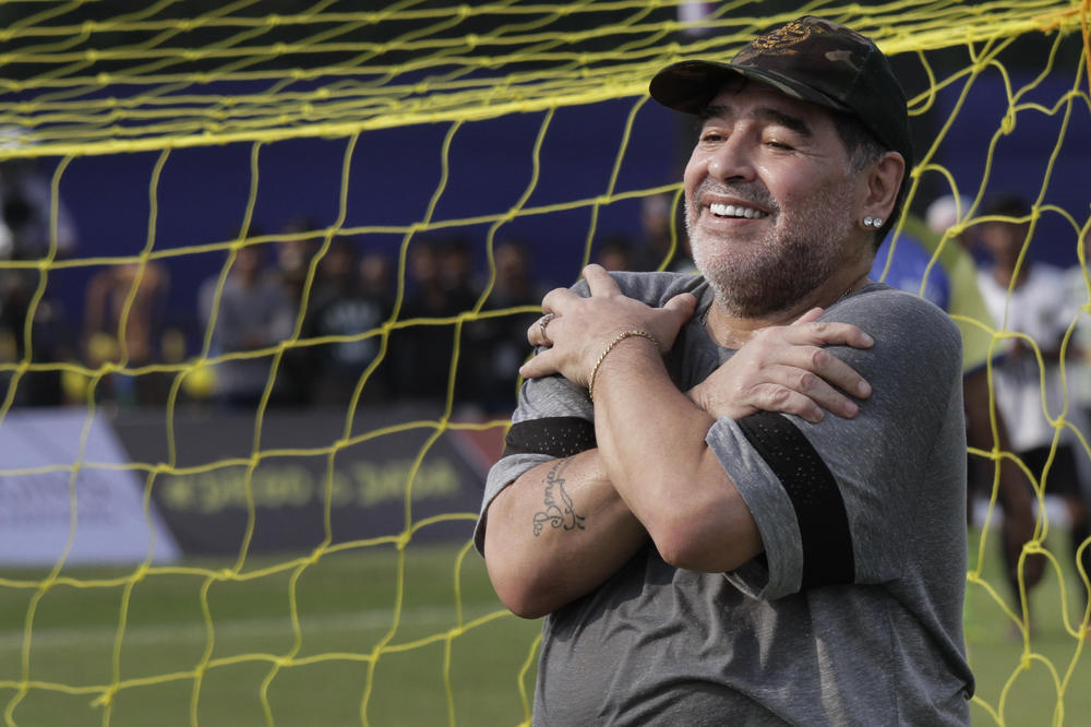 Recite Ronaldu da se NE GLUPIRA! Kristijano izjavio da je najbolji ikad, Maradona ga UNIŠTIO! (VIDEO)