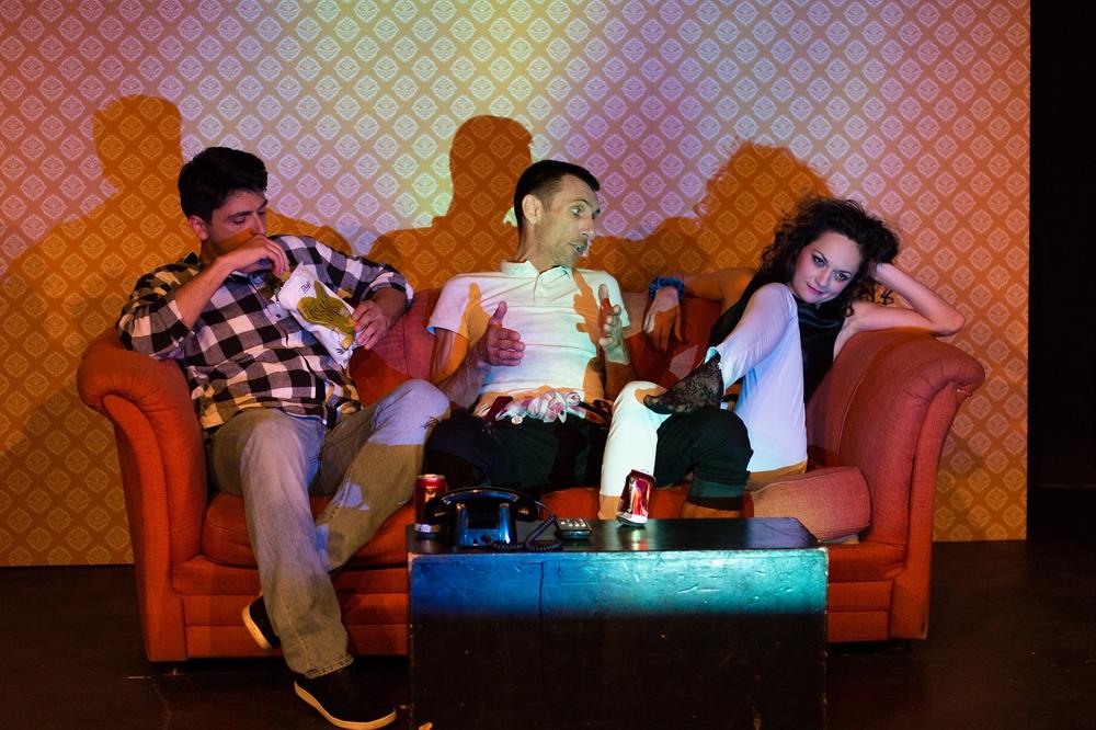 POSLASTICA ZA DOMAĆU PUBLIKU: Poznata regionalna predstava Krokodili stiže u Beograd (FOTO)