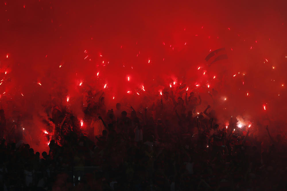 Tukli sve redom, pljačkali, lomili! Nezapamćeno divljanje! Navijači Flamenga zgrozili svet! (VIDEO)