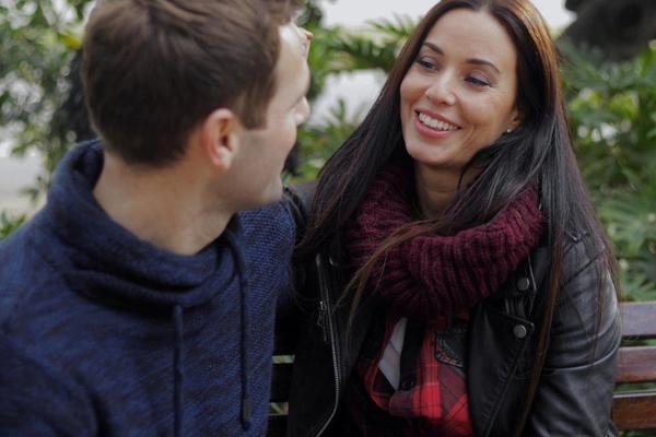 5 rečenica koje će VAŠ DEČKO shvatiti TOTALNO POGREŠNO! (FOTO) (GIF)