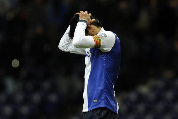 HOROR! Bivši reprezentativac Argentine pokušao da ubije ženu! (FOTO)