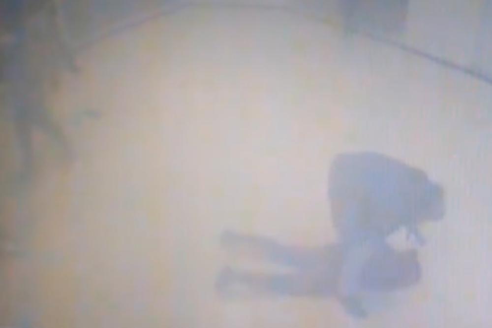 MASOVNA TUČA U NIŠKOJ GIMNAZIJI: Petorica učenika, roditelj, nastavnik i domar PREBIJALI JEDNI DRUGE! (VIDEO)