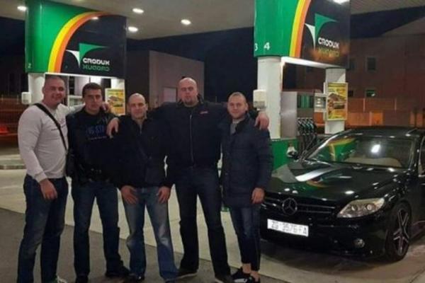 NE SAMO DA SU PRAVILI HAOS, VEĆ SU SE TIME I HVALILI! Evo šta su hrvatski huligani radili pred dolazak na Večiti derbi! (FOTO)