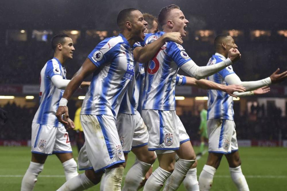 Veliki bod Hadersfilda za opstanak protiv novog šampiona Engleske! (FOTO)