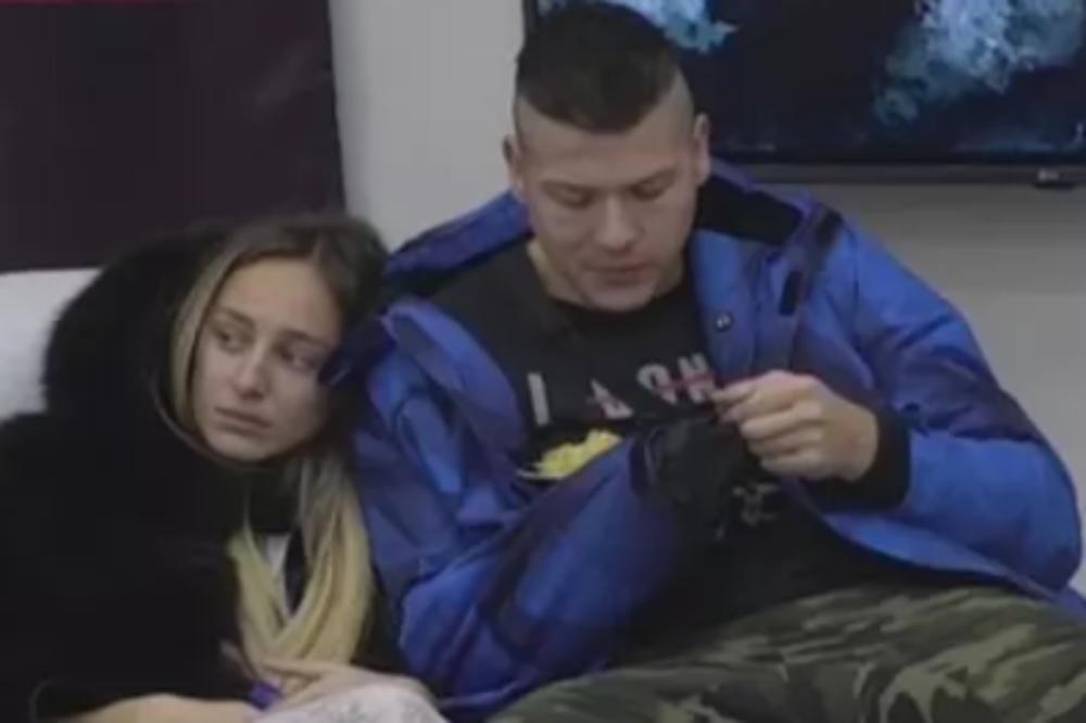 SLOBA META PROZIVKI: Polomio ruku zbog Lune, a tinejdžerkama savetovao SAMOUBISTVO?! (FOTO)