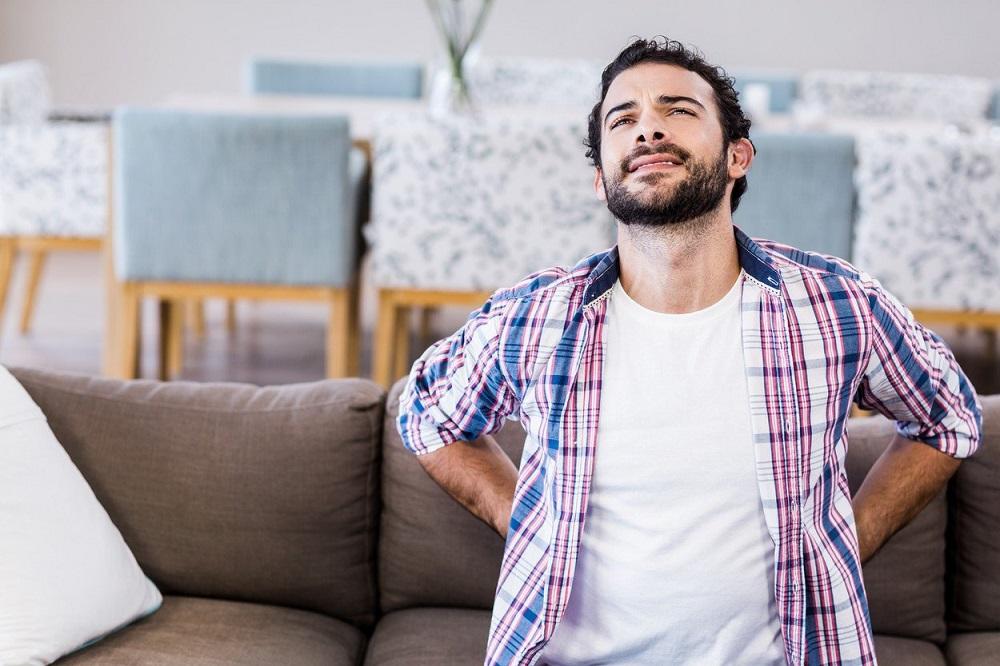 MUČE VAS BOLOVI U LEĐIMA? Pomozite sebi veoma efikasnom kućnom terapijom!