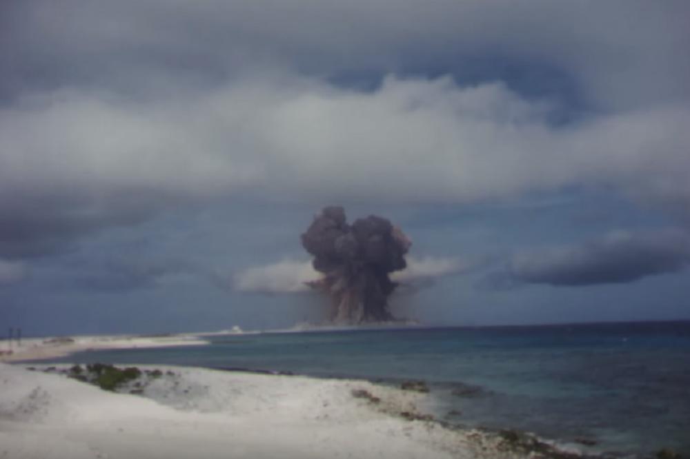 Razorna moć naoružanja koje je moglo da UNIŠTI CEO SVET! 3 zastrašujuća snimka testova iz HLADNOG RATA! (VIDEO)