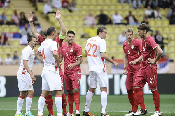 PRIZNANJE ZA SJAJNE PARTIJE! Prvi pik kluba sa Marakane proglašen za najboljeg defanzivca prvenstva! (FOTO) (VIDEO)