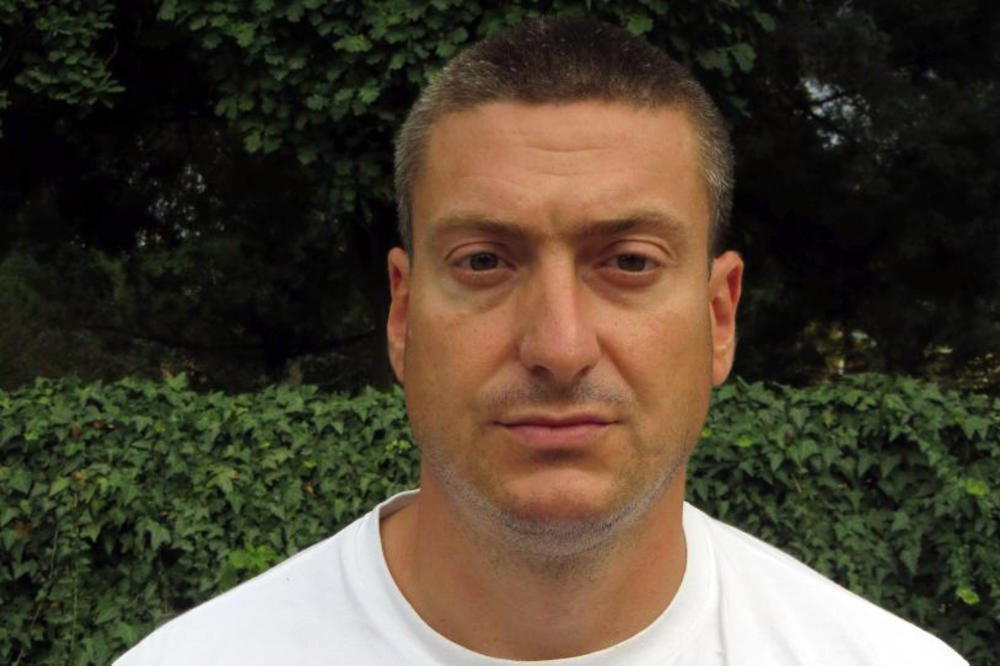 OVO JE NIŠLIJA KOJEG SU VEČERAS DIGLI U VAZDUH: Pre dve godine mu zapalili auto, pomagao je istrazi, a sada postavili razornu bombu! (FOTO)