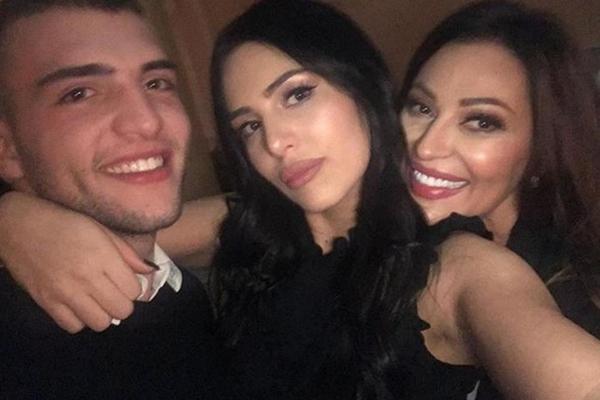 KOD CECE NA SLAVI NIKAD BOLJI PROVOD! Ko je dočekivao goste, a ko se smeškao i bio LEPŠI NEGO IKADA (VIDEO)