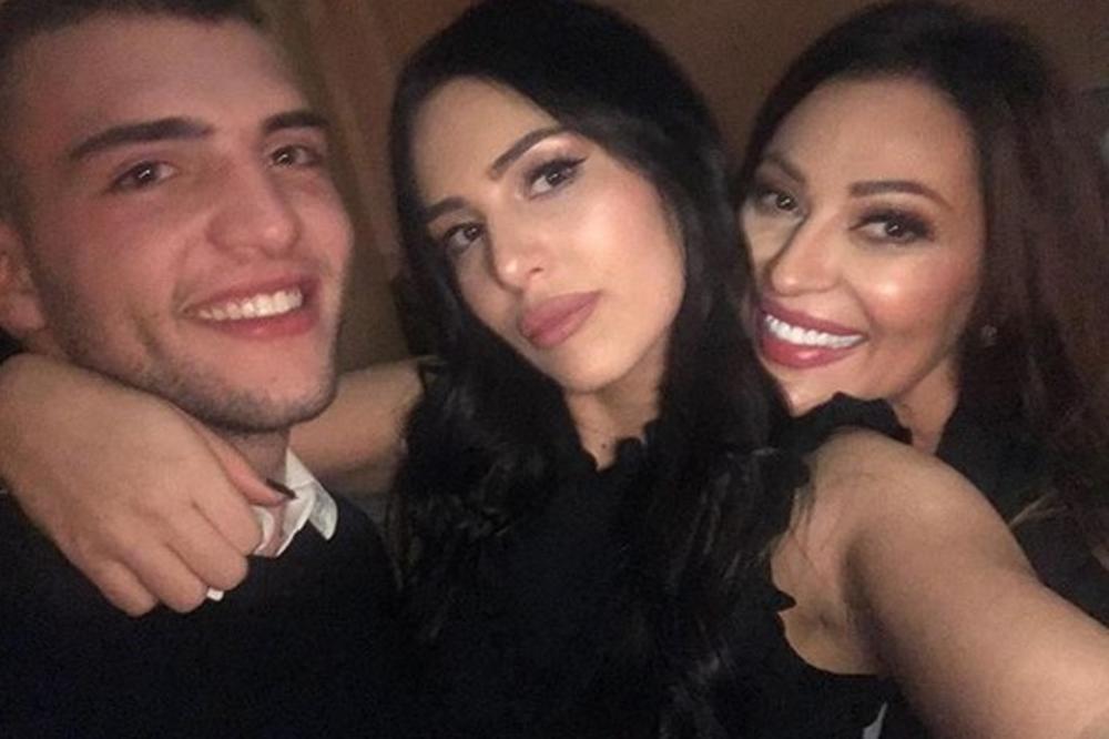 KOD CECE NA SLAVI NIKAD BOLJI PROVOD! Ko je dočekivao goste, a ko se smeškao i bio LEPŠI NEGO IKADA (VIDEO)