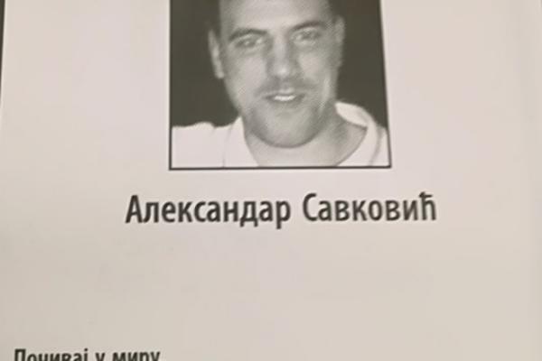 BIO SI OLIČENJE ČOJSTVA, TAKVI NE UMIRU NIKAD! Ubijeni Radovac u Nani dobio brutalne čitulje, u potpisu je MNOGO JAKA EKIPA! (FOTO)