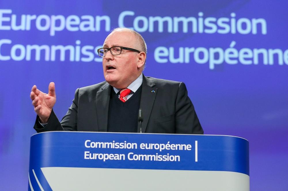 POLJSKA OSTAJE BEZ PRAVA GLASA U EU? Evropska komisija  pokreće postupak!
