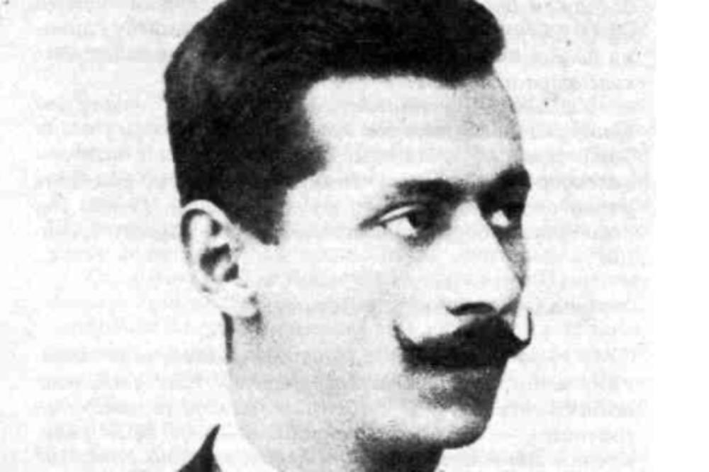 SVAKI SRBIN MORA DA ZNA OVU PESMU: Reči o teškim ratnim porazima CEPAJU SRCE