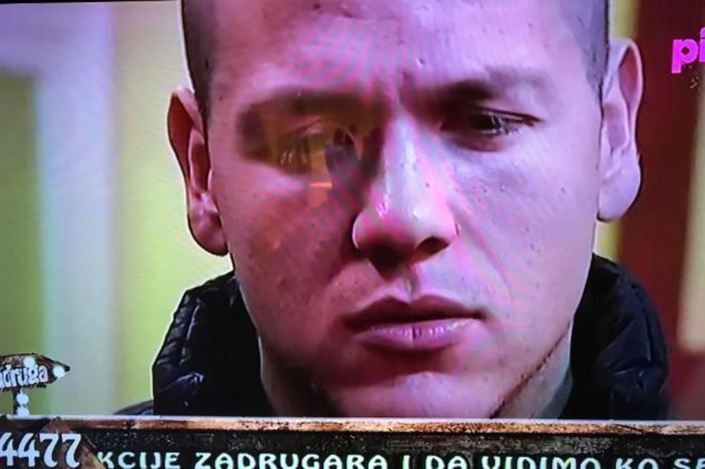 IMAM LJUBAV, ALI KOME DA JE DAM?! Slobu POGODILA pesma, nije mogao da zadrži SUZE! A LUNA?!