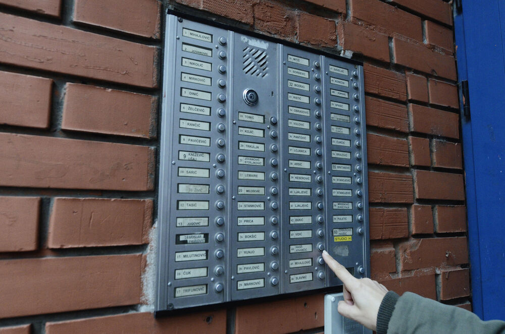 Interfon/Ilustracija