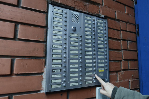 Ovo najpopularnije prezime u Srbiji je izvedeno iz zanimanja: Nosi ga toliko Srba, a niko ne zna šta znači