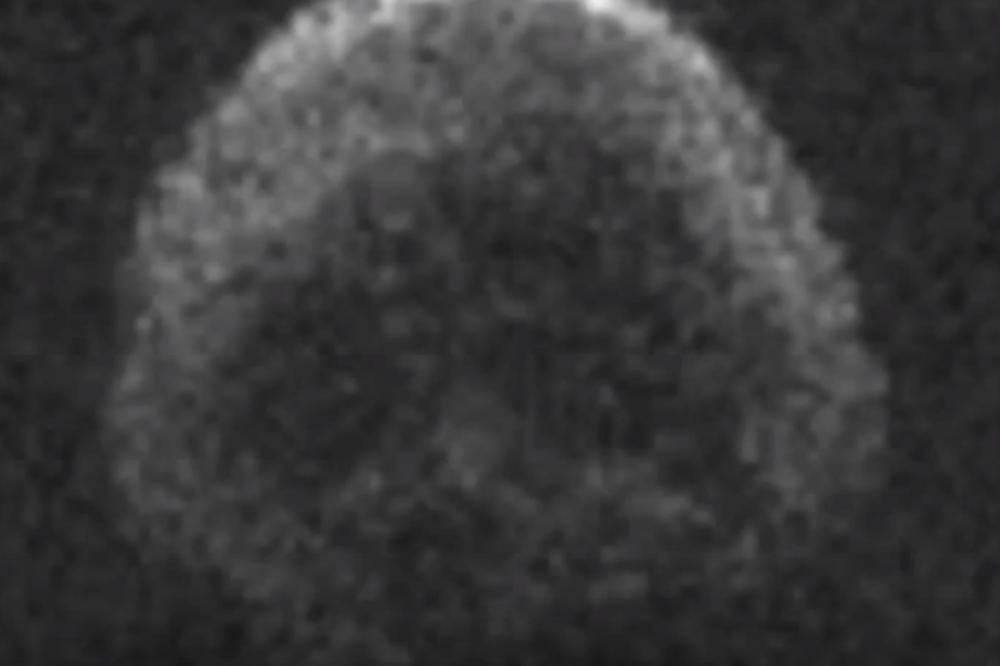 ZASTRAŠUJUĆA KOMETA U OBLIKU LOBANJE SE VRAĆA: Sledeće godine se OPASNO PRIBLIŽAVA ZEMLJI!