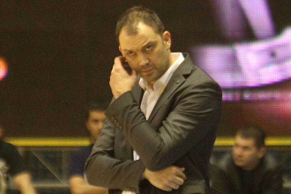 Nenad Čanak preuzeo krivicu na sebe posle poraza od Mornara! Igrači rade jedno na treningu, a na utakmici drugo! (FOTO) (VIDEO)