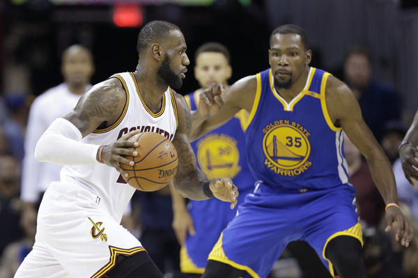 NBA trejd veka na pomolu: Lebron Džejms prelazi u redove velikana lige? (VIDEO)