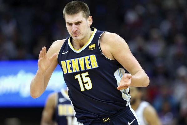 Jedan od najboljih na svetu brani Jokića: Džoker nije hteo da udari Grina! (VIDEO)