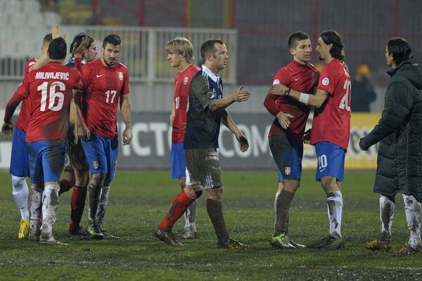 Popio otkaz u klubu, i umesto da traži novi, on ide da KOPA BUNARE u Etiopiji! SRBIN održao lekciju kolegama koje se bahate na odmoru! (FOTO)