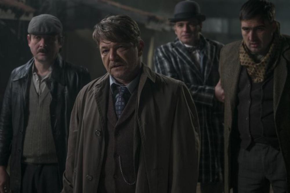 ZAŠTO JEDINO HRVATI NEĆE DA EMITUJU SENKE NAD BALKANOM? Pavelić je prikazan kao SMEŠNI NAPUHANKO, a radnja serije... (VIDEO)