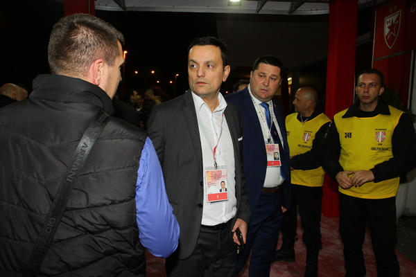 OGLASIO SE ŠURBATOVIĆ POSLE OPTUŽBI DA JE DELIJA SA ŠIPKE: Njegovu poruku Zvezdi i Partizanu svi treba da čuju!