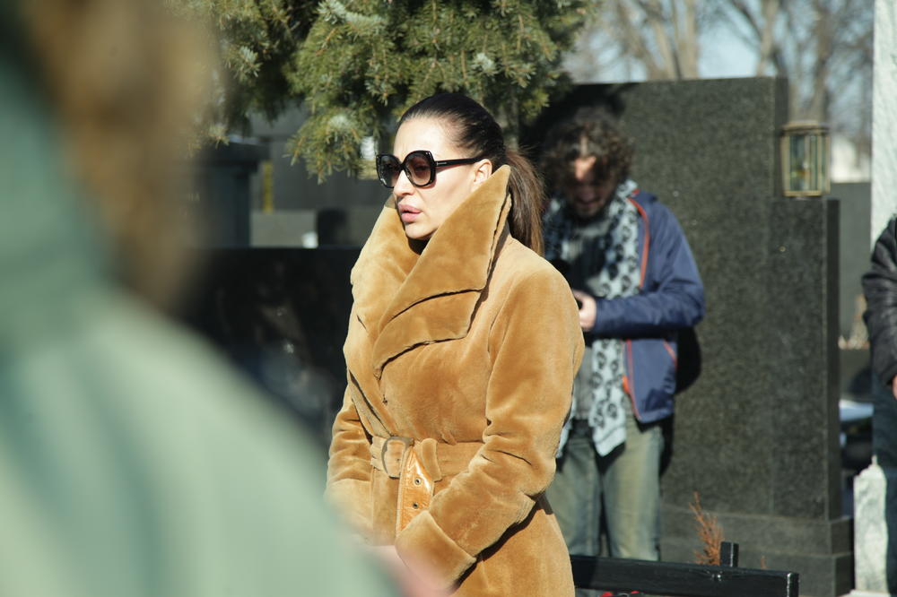 ISPLIVAO 17 GODINA ČUVAN SNIMAK! Stravične Cecine muke u predvečerju Arkanovog ubistva (VIDEO)