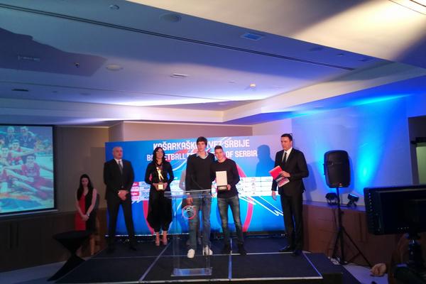 KSS dodelio nagrade za najbolje u 2017! Umesto Bogdana nagradu primila teniserka, a zna se ko je prva dama godine na izmaku! (FOTO) (VIDEO)