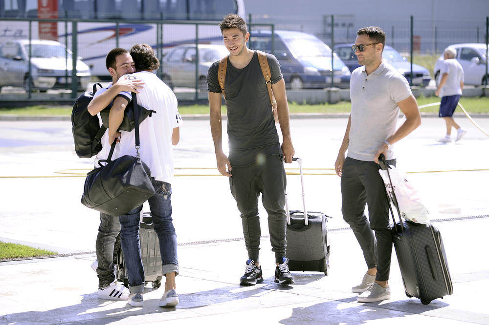 ZNAJU DA CRVENO-BELOM NE MOŽE DA ODOLI! Nastavlja se trka za reprezentativca Srbije! (FOTO) (VIDEO)