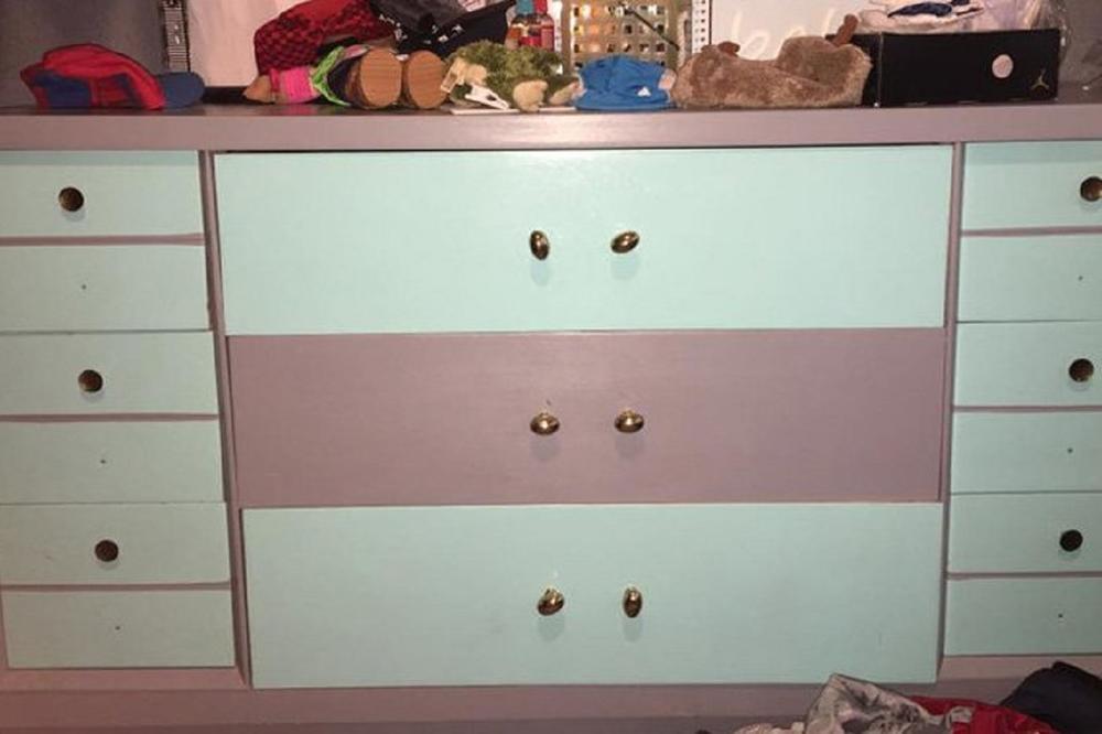 KOJE SU BOJE FIOKE NA KOMODI? Ceo svet raspravlja o ovome već danima! (FOTO)