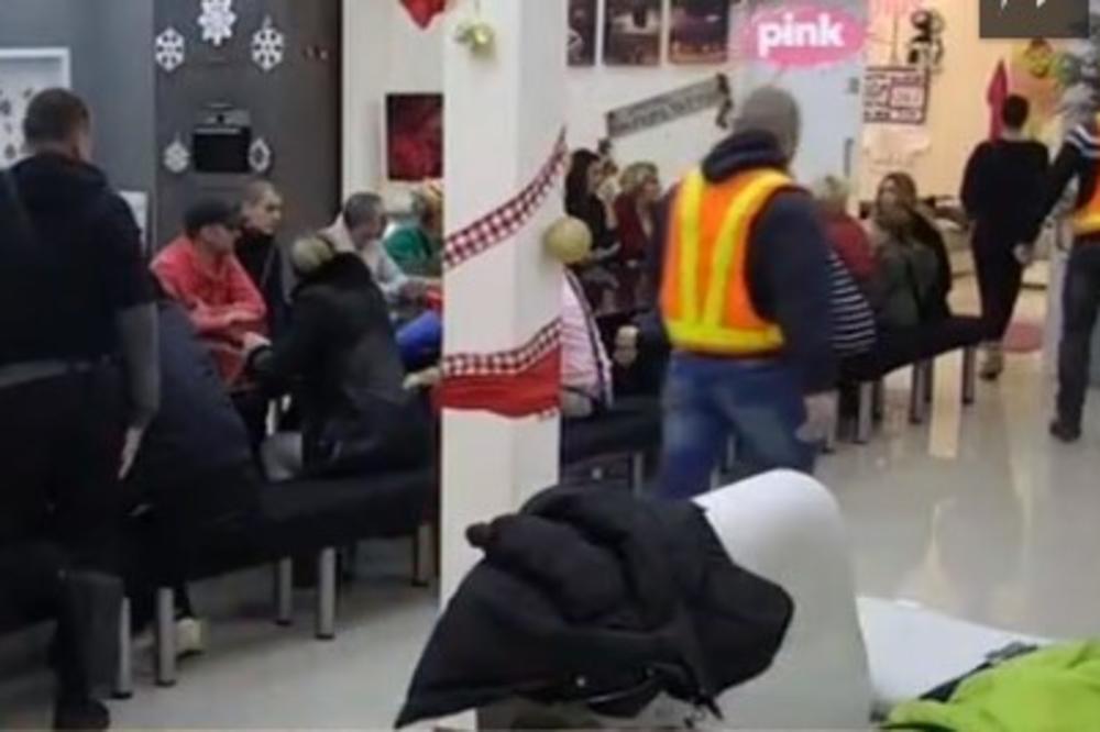 SLOBI SVEGA VIŠE PREKO GLAVE: I žene i ljubavnice i rijalitija... Obezbeđenje moralo da ga IZBACI! (VIDEO)
