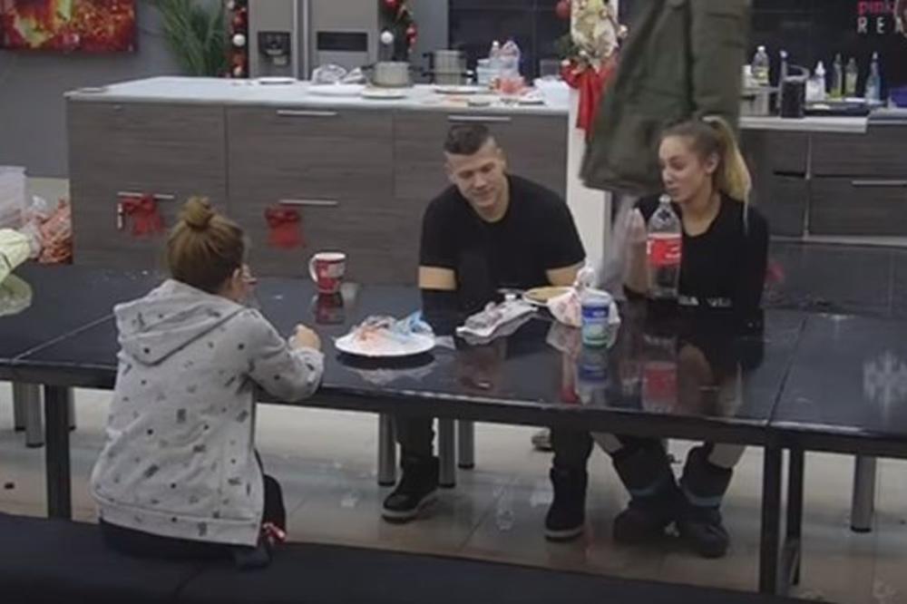 OVO POSTOJI SAMO U SRBIJI! Slobina žena i ljubavnica pričaju o njegovom ponosu: Kad se raskreči, onda mu tamo dole... (VIDEO)