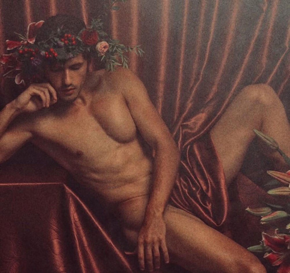 Stevan Miladinović pozira go