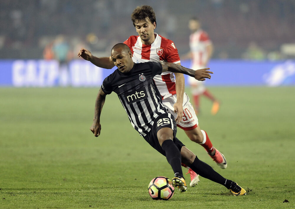 Everton Luiz je još ranije dogovorio lične uslove sa SPAL-om