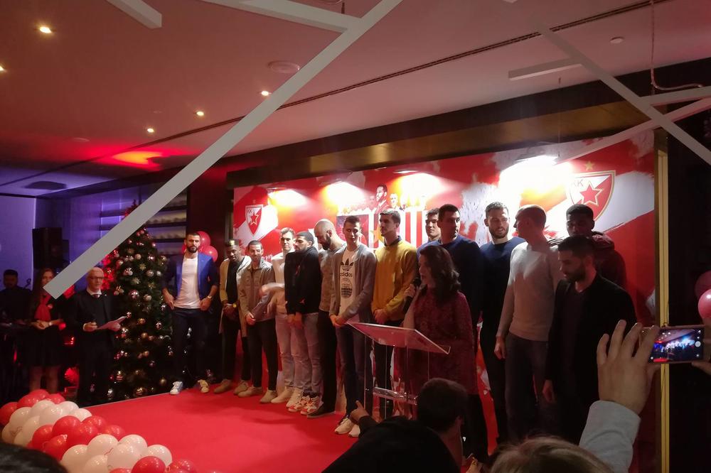 ZVEZDA ISPRATILA STARU GODINU! Promovisan kalendar, govor Alimpijevića i Branka Lazića, a oduševićete se kada vidite ko je izabran za ZVEZDAŠA GODINE! (FOTO) (VIDEO)