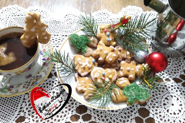 NOVOGODIŠNJI KOLAČIĆI po starom Bakinom receptu su nezaobilazni u najluđoj noći! (RECEPT) (VIDEO)