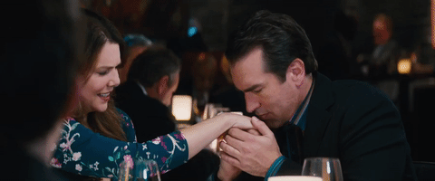 Žena i muškarac na dejtu