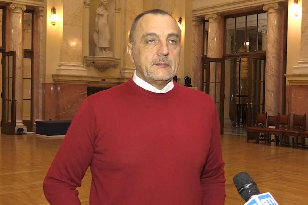 PET DO OSAM PRIMATA KOJI SEBE ZOVU ANALITIČARIMA SVAKODNEVNO ZAGAĐUJU TV PROGRAME! Živković bez dlake na jeziku!