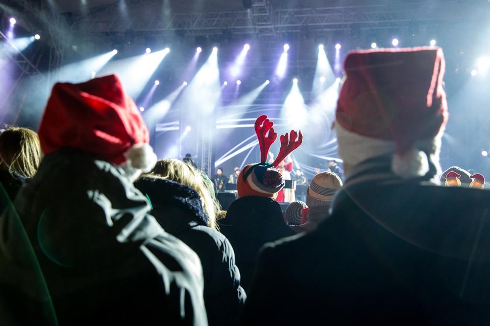 SVI KOJI SLAVE NOVU GODINU MORAJU U KARANTIN: Ovo su NOVA PRAVILA