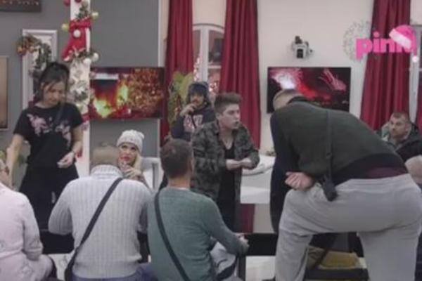 VI STE ZA MENE MRTVE! Matora stavila tačku na PRIJATELJSTVO sa NJIMA! (VIDEO)