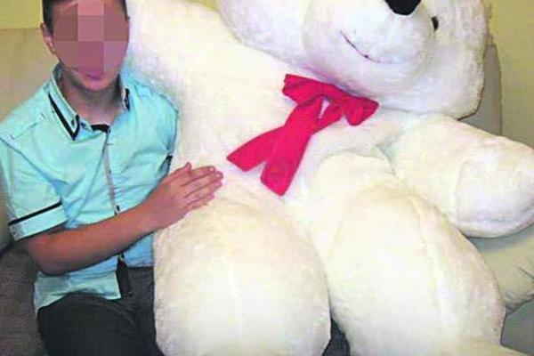 DEČAK koga su drugovi BRUTALNO pretukli zbog 2.000 dinara OSTAĆE INVALID CELOG ŽIVOTA!