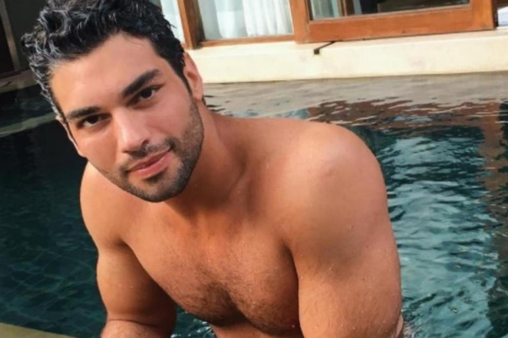 DEVOJKE, ZABORAVITE NA BALI BEGA, JER TURKINJE VIŠE NE ZNAJU KO JE ON: Sad se sve lože NA OVOG FRAJERA! (FOTO)