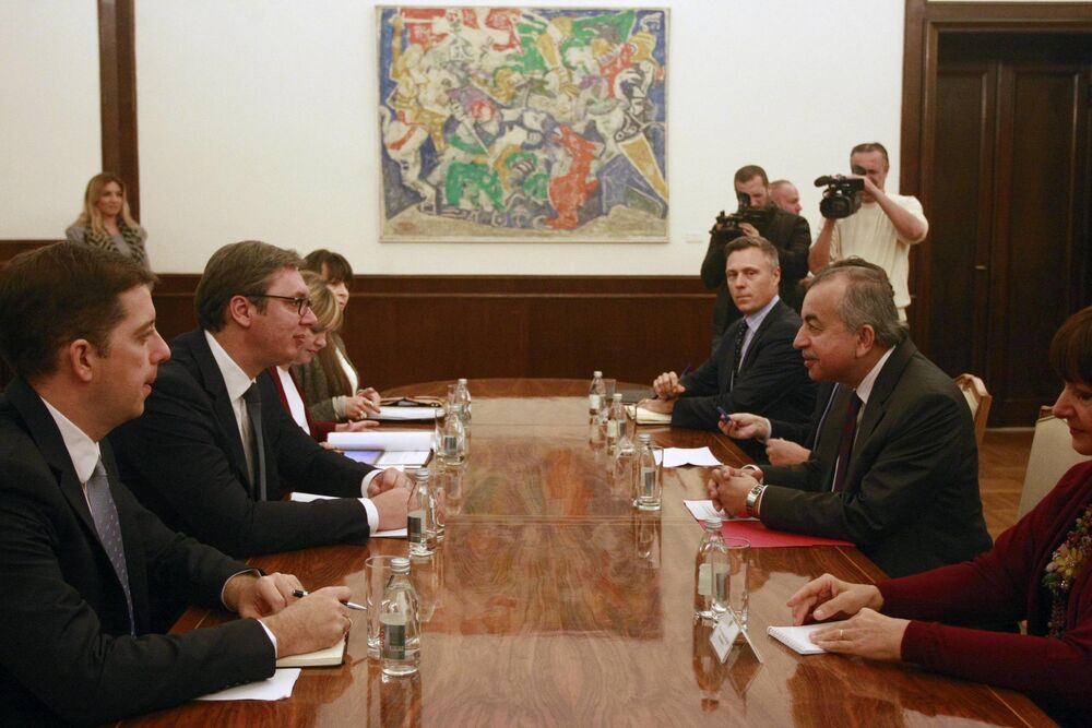 Aleksandar Vučić na sastanku sa šefom misije UNMIK-a