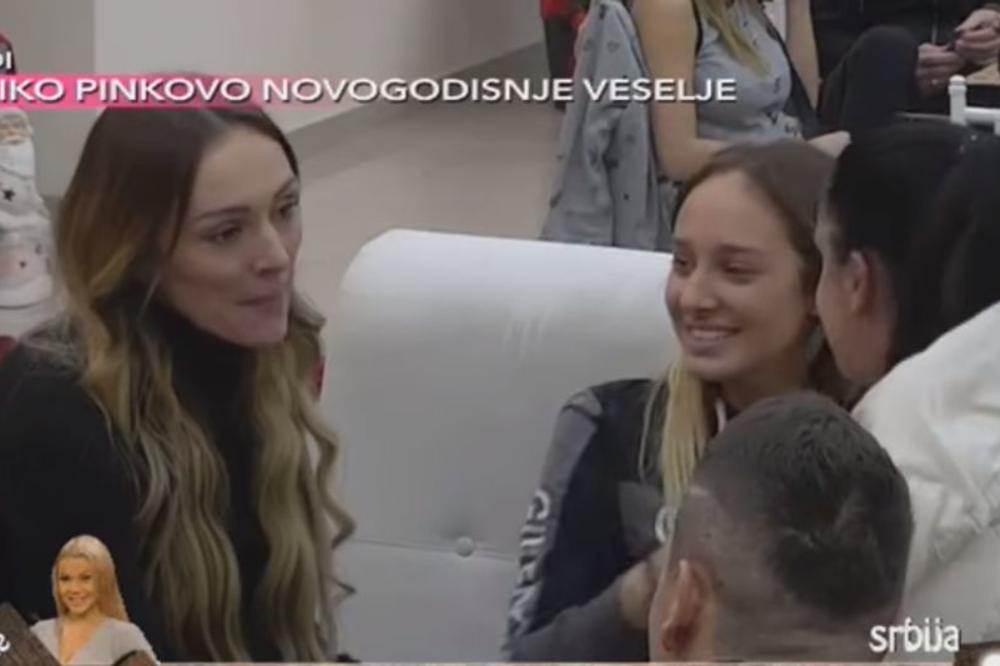 ONA SE ČEKALA DA STIGNE: Anabela ušla u Zadrugu i odmah oplela po Kiji, Sloba i Luna su zinuli u nju dok su slušali šta priča! (VIDEO)