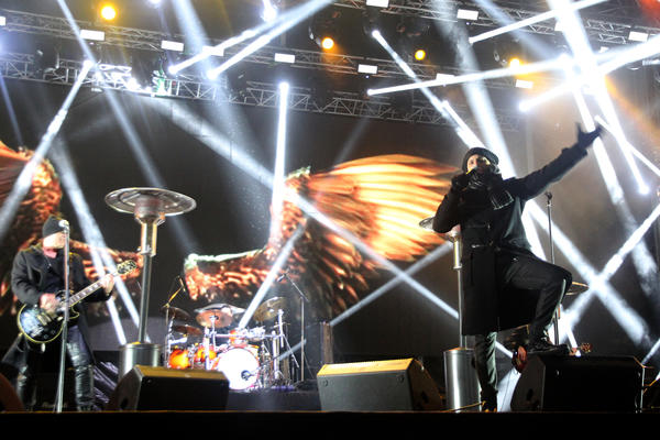 SENZACIJA: Miligram zapalio 30.000 ljudi na dočeku u Bosni! (VIDEO)